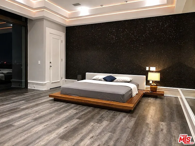 10535 Wilshire Blvd #Penthouse 1 — Photo 14