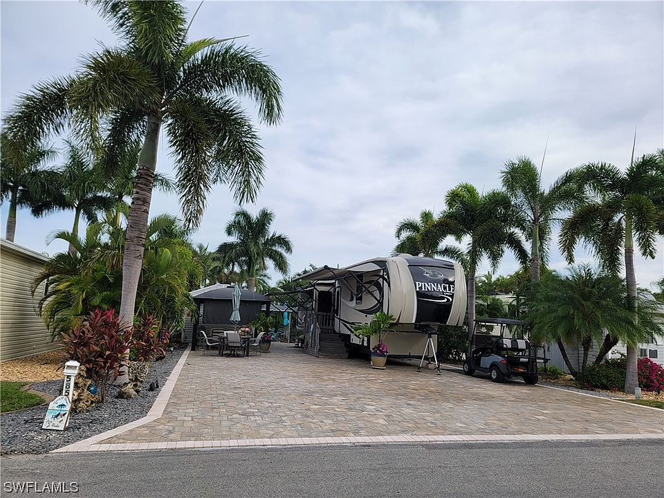 1st image of 5855 Burrwood Ct