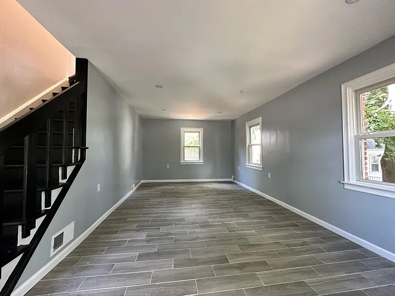 750 S Springfield Ave — Photo 11