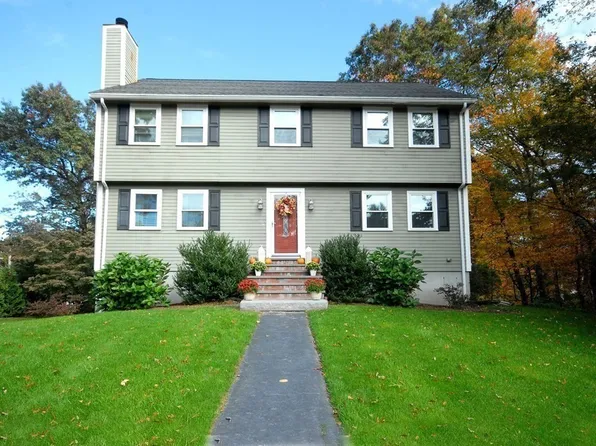 4 New Hampshire Rd, Wilmington, MA 01887