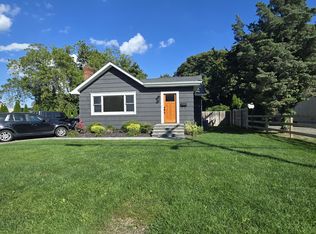 6 Buffin Ln, Blue Point, NY 11715