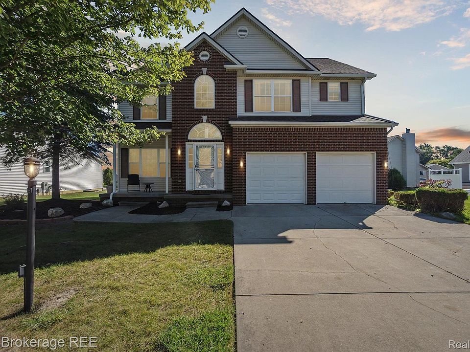 1st image of 806 N Gardenia Blvd