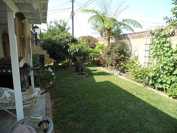 3rd image of 19925 Alburtis Ave