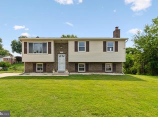 7800 Woodbourne Ave, Fort Washington, MD 20744