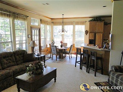 Family room flows into breakfast nook