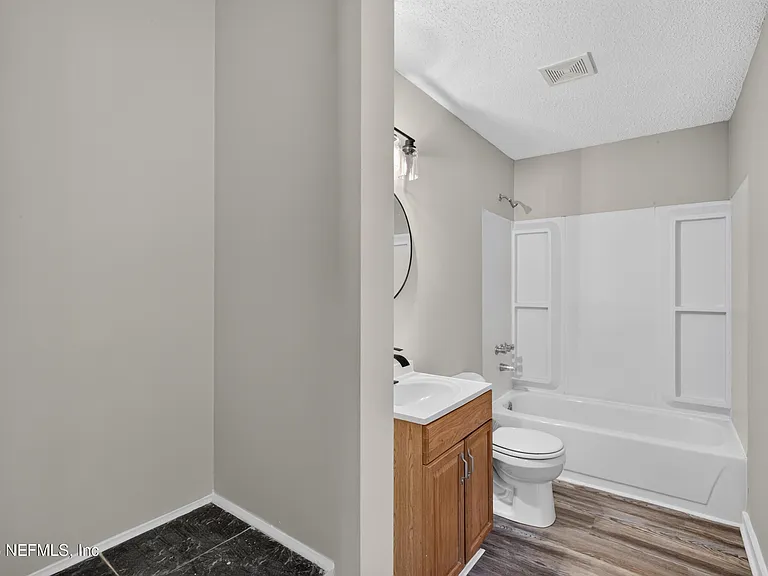 417 S Pine Ave — Photo 32