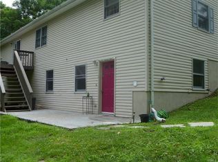 2 Frozen Ridge Rd, Newburgh, NY 12550