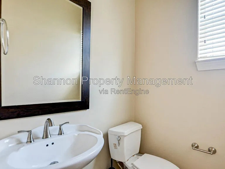 2731 Sherwin St — Photo 17