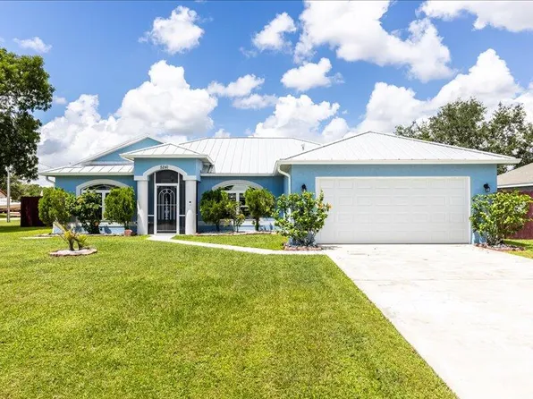 5241 NW Reba Circle, Port St Lucie, FL 34986