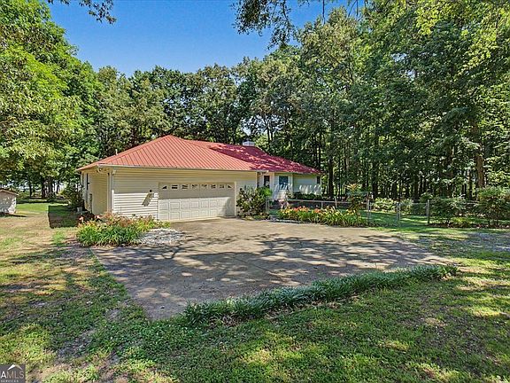 3rd image of 1005 County Road 544