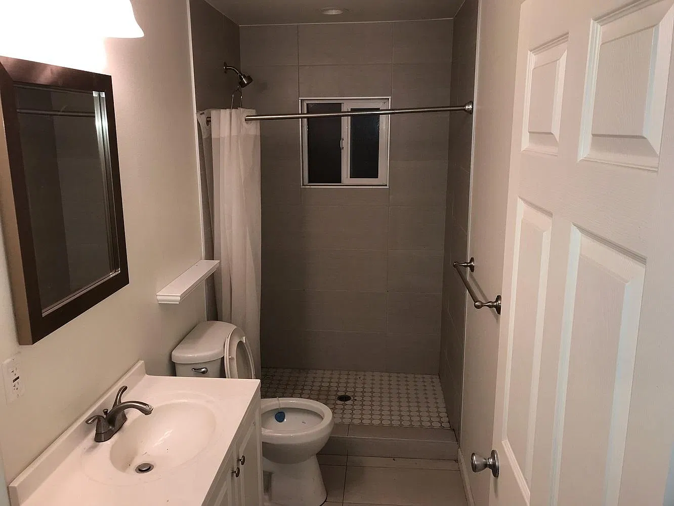 2535 Hauser Blvd — Photo 2