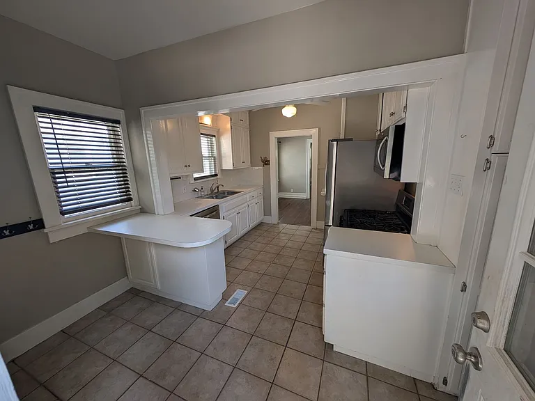 1244 S Gary Ave — Photo 8