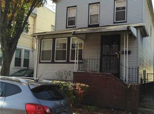 9518 148th St, Jamaica, NY 11435