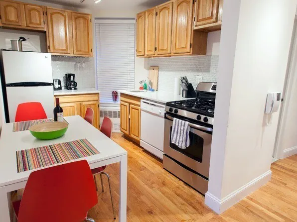 35 W 65th St APT 4B, New York, NY 10023