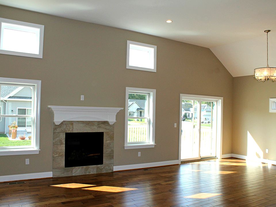 1st image of 27 Nicole Ct