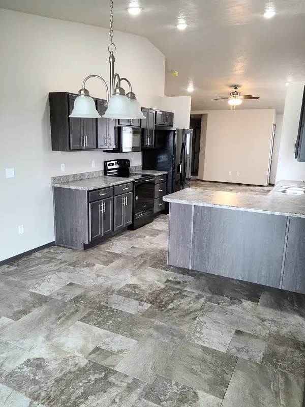 1000 Sierra St — Photo 3