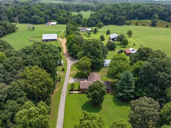 4988 Amick Ln, Liberty, NC 27298