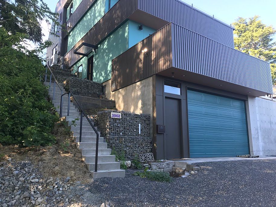 stair to entry