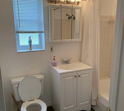4th image of 6415 Elder St