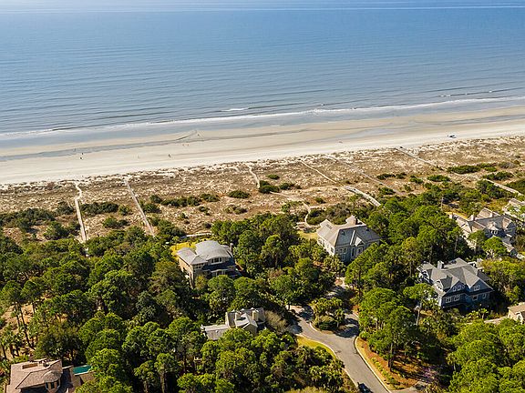2nd image of 9 Royal Beach Dr