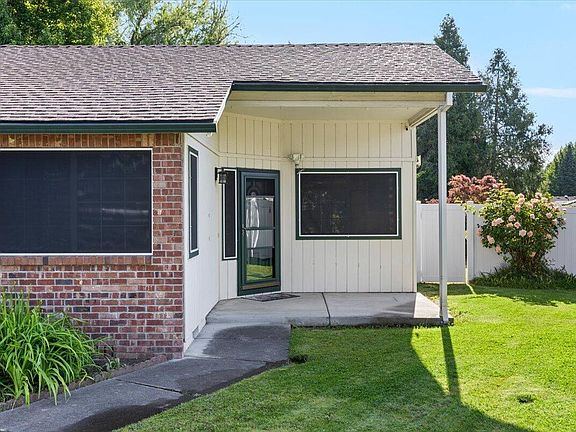 4th image of 154 Silverwood Ct