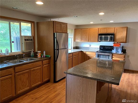 5th image of 7937 4th Ct SE