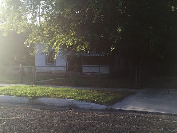 2nd image of 801 Essex St