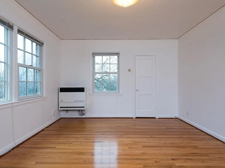Sandycrest Terrace Apartments — Photo 25