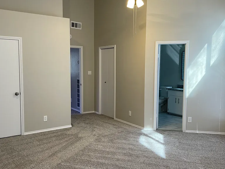 N Willow Dr — Photo 29