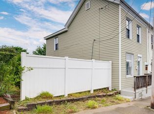 137 W Walnut St, Kutztown, PA 19530