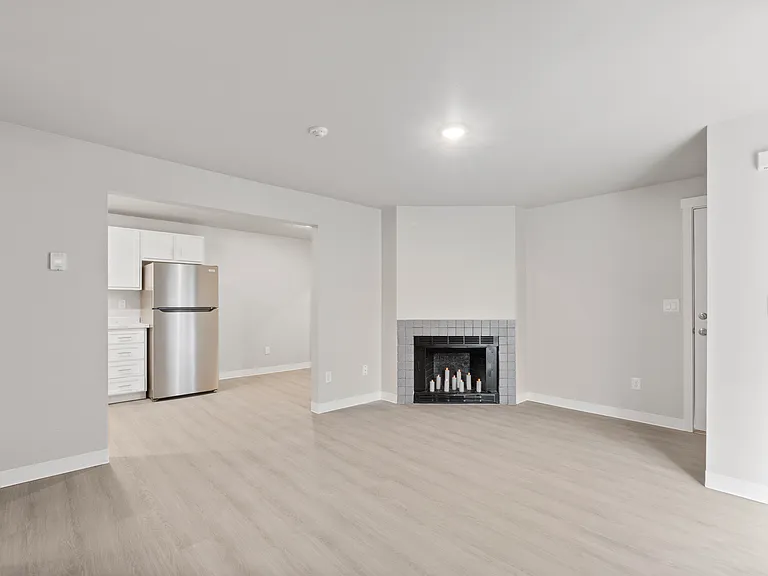 Chambers Crest Apartments — Photo 23