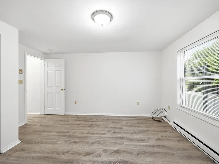 21 N 13th St — Photo 13