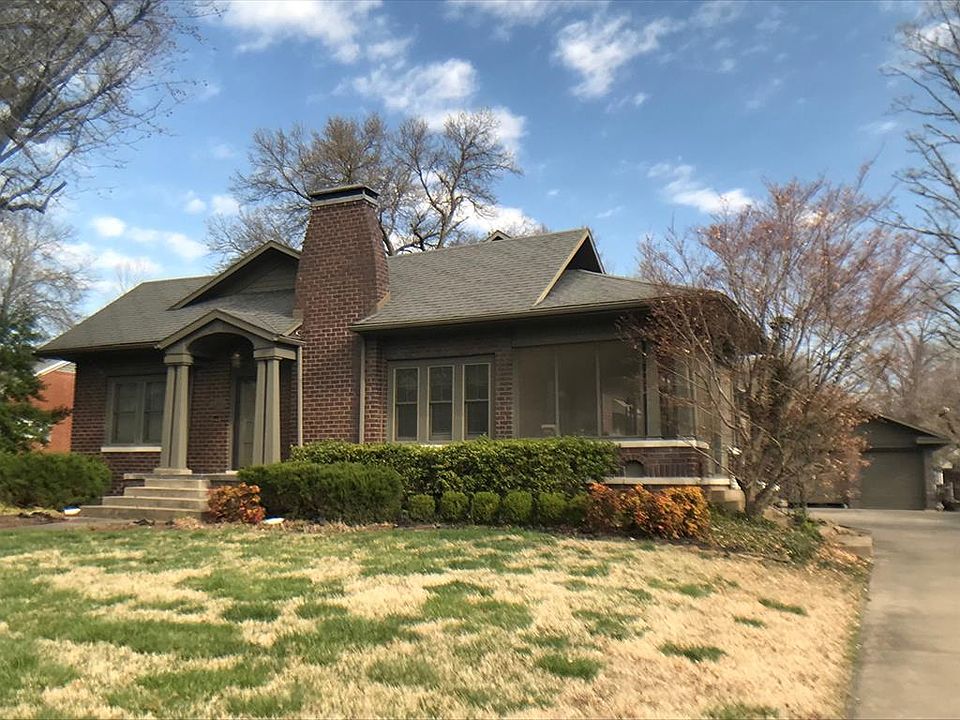 1st image of 406 Winwood Dr