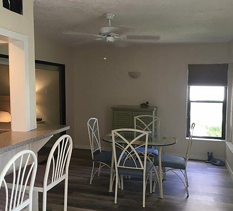 2nd image of 5630 Trailwinds Dr APT 213