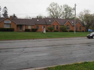 4560 S Ironwood Dr, South Bend, IN 46614