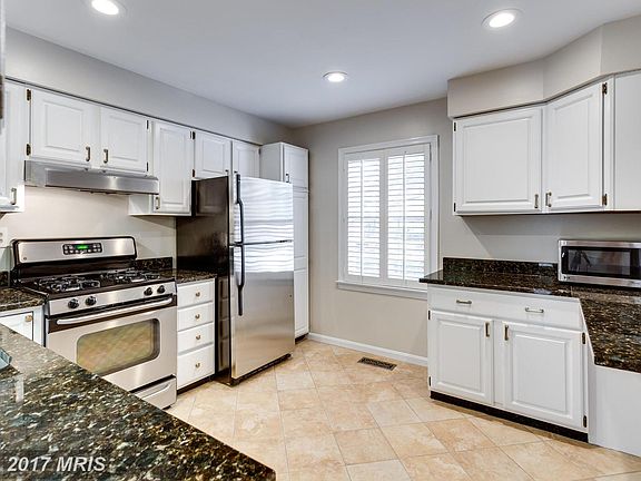 5th image of 1543 Candlewick Ct