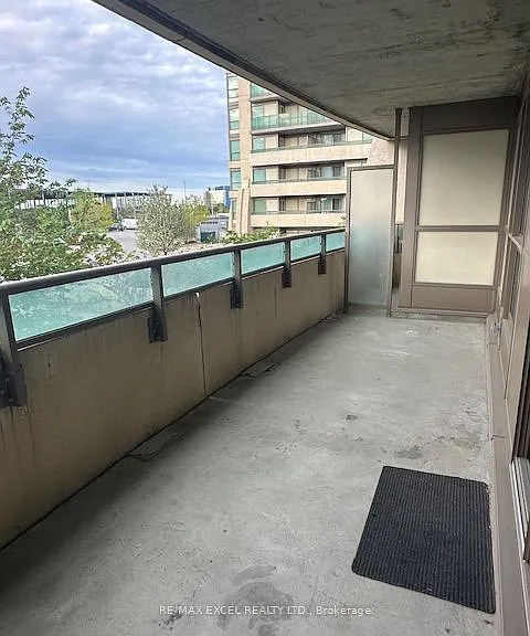 75 Norman Bethune Ave #220 — Photo 6