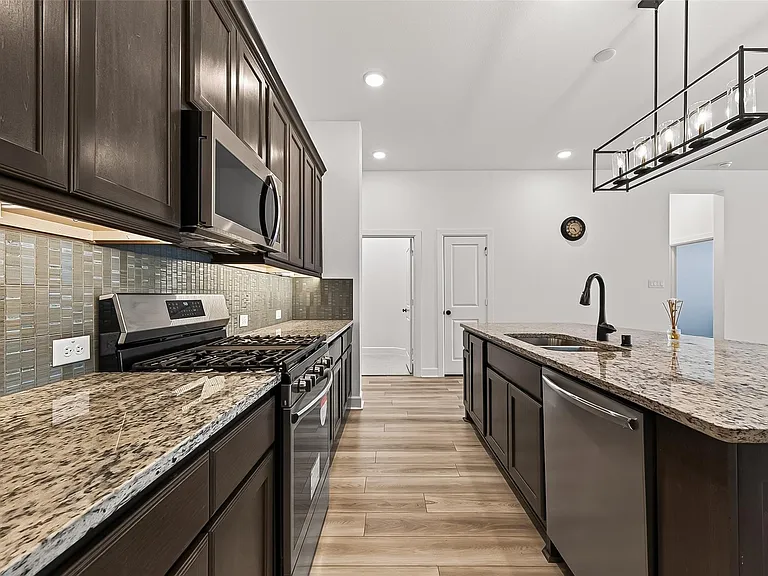234 Amaranth Way — Photo 21