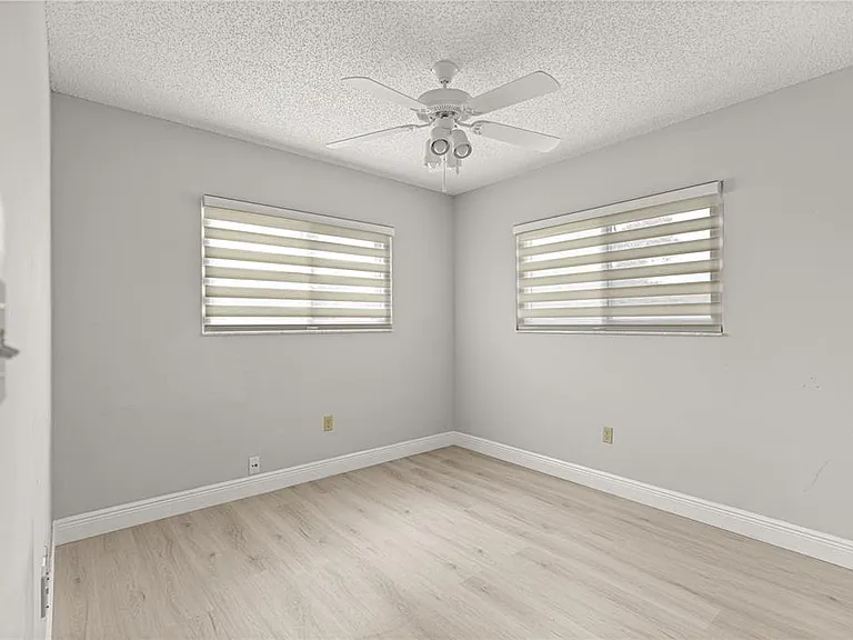 8470 SW 107th Pl — Photo 19