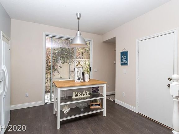 3rd image of 8214 Shaded Arbors St