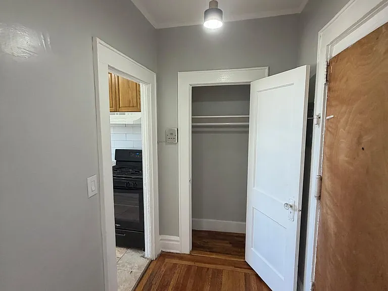 1300 Springfield Ave #304 — Photo 3