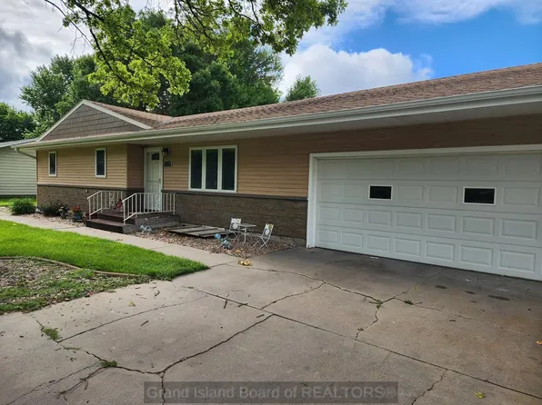 4305 Michigan Ave, Grand Island, NE 68803