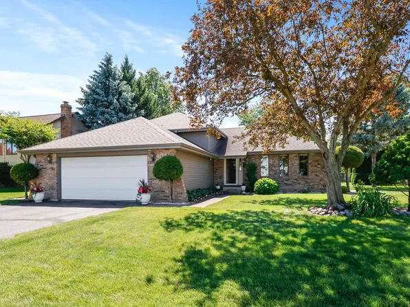 1518 Capri Ln, Dyer, IN 46311