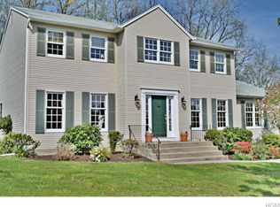 30 Kenilworth Ln, Warwick, NY 10990
