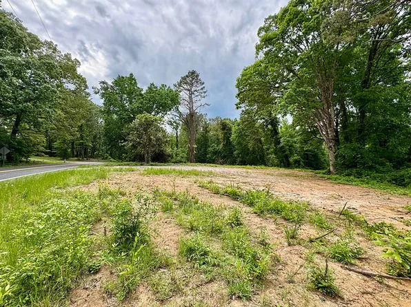 Silerton Rd, Bolivar, TN 38008