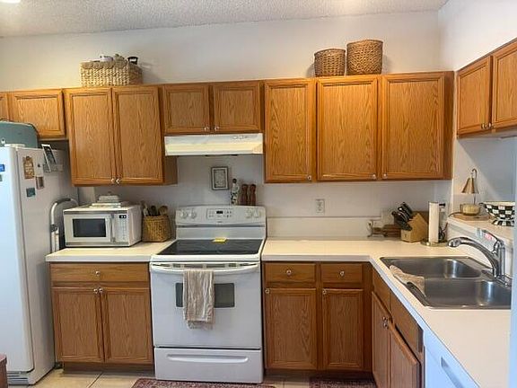 3rd image of 5122 Palmbrooke Circle