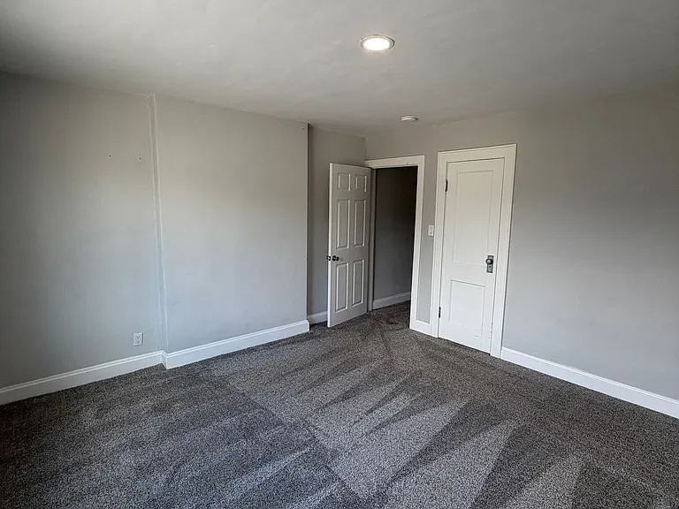 1249 Oakwood Ave — Photo 16