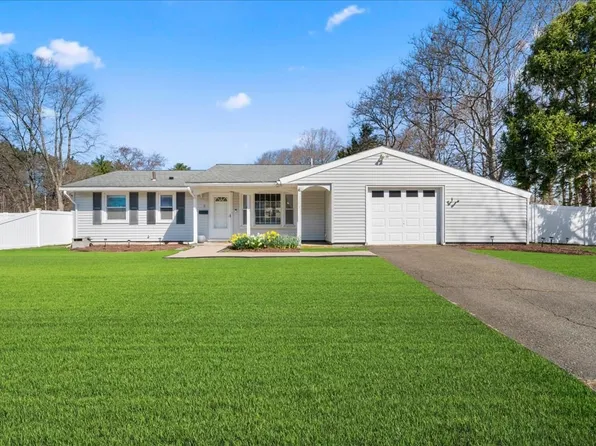 5 Perkins Rd, Danvers, MA 01923