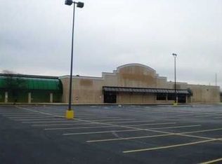 4522 Maplecrest Rd, Fort Wayne, IN 46835