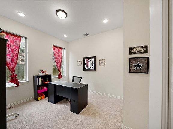5th image of 20802 Mirror Point Dr